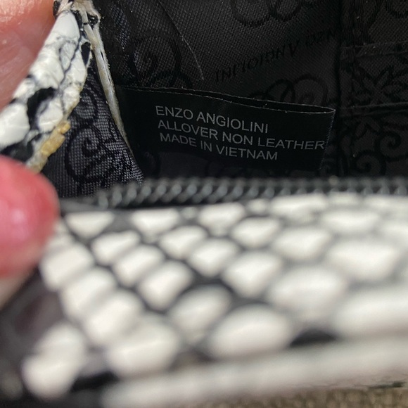 Enzo Angiolini Dyana Faux Snake Print Cross Body Bag with wallet - Picture 4 of 10